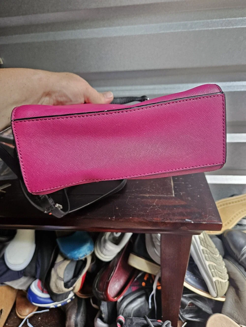 Michael Kors Mini Colorblock Selma Saffiano Messenger Pink&Black Distress